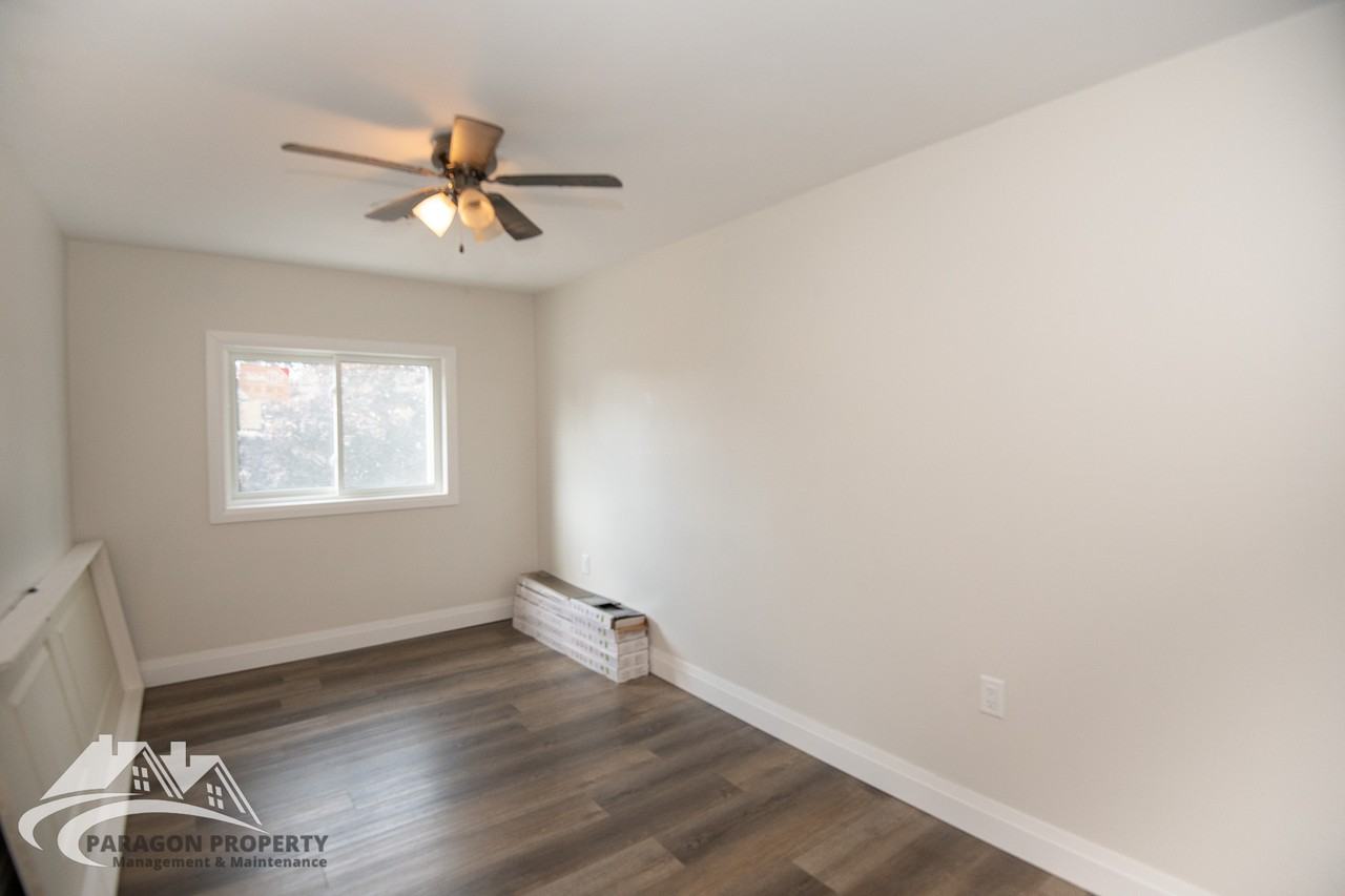 216 Gillard St #2 - Photo 7 of 11