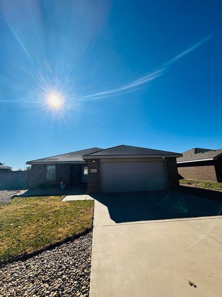 517 Almond Tree Ln - Photo 4 of 27