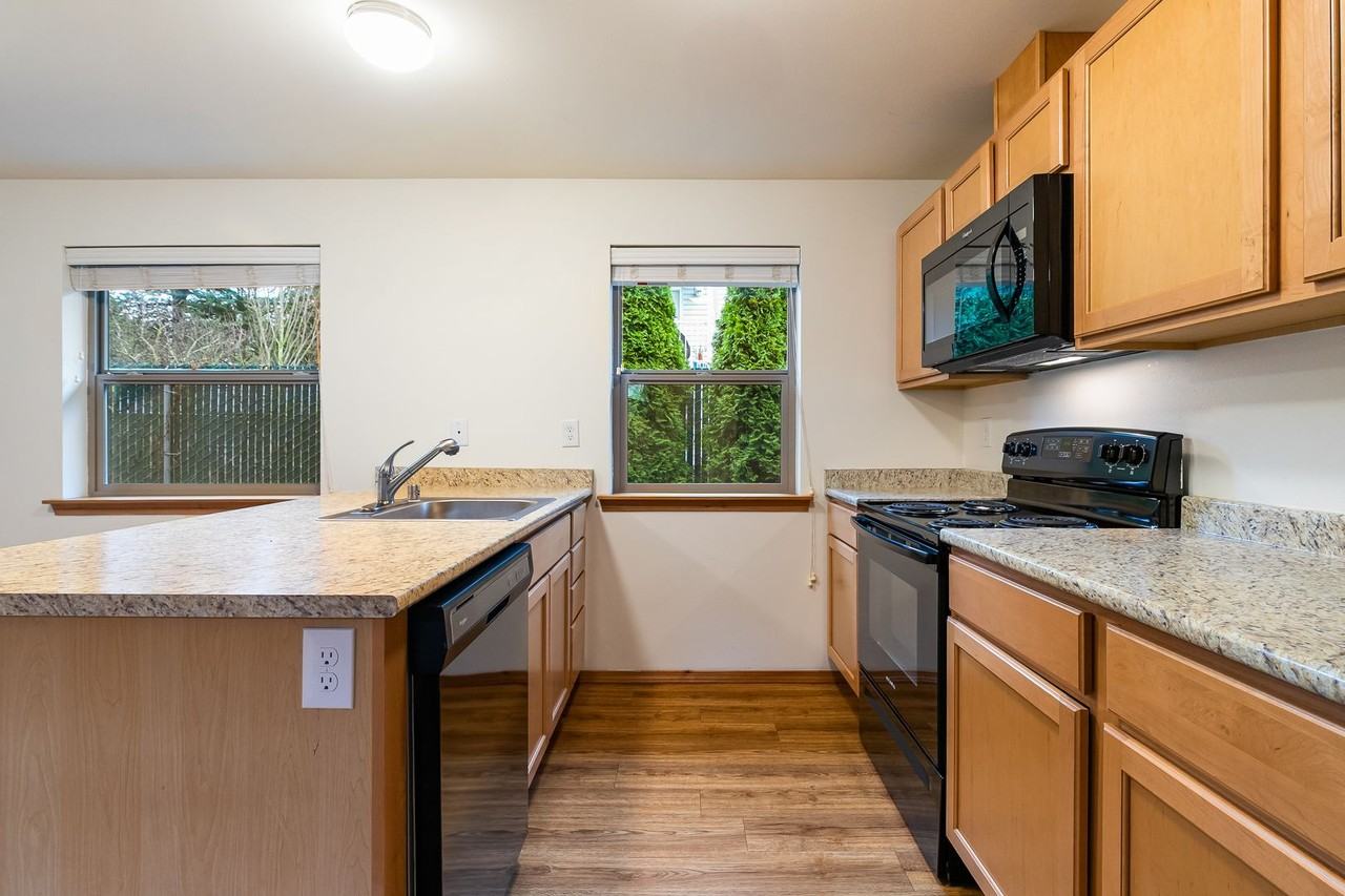 Hilda Lane Apartments - Photo 3 of 15