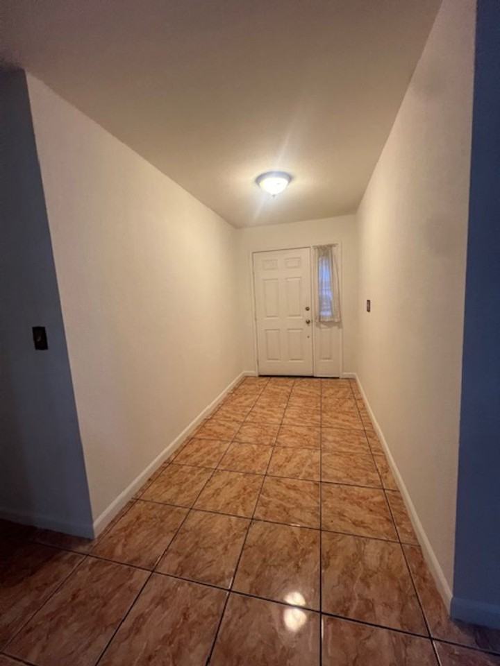 507 Datewood Court - Photo 5 of 14