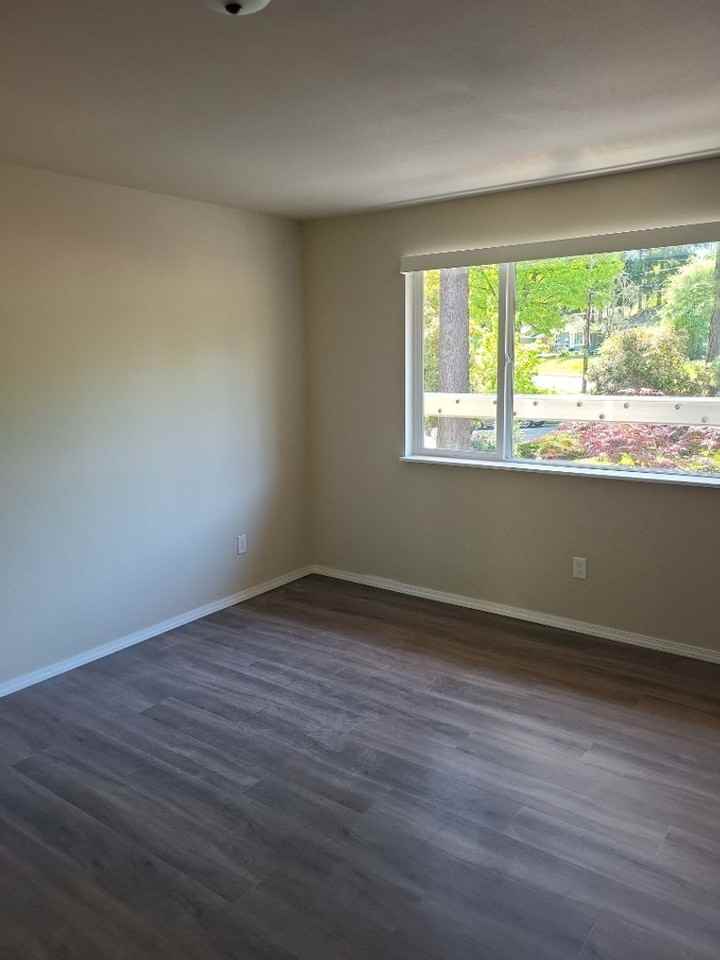 2904 East 16th Street #C - Photo 2 of 13