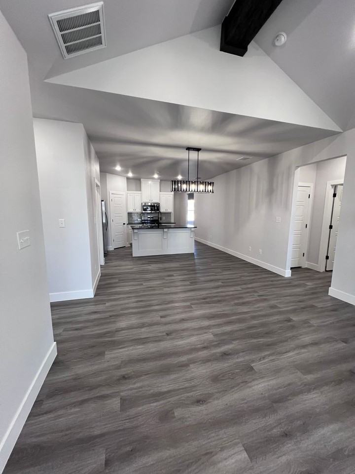 5807 Viola Ave - Photo 7 of 22