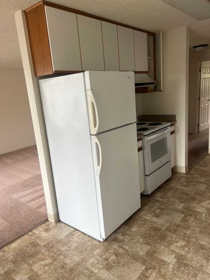 Agee - Photo 6 of 33