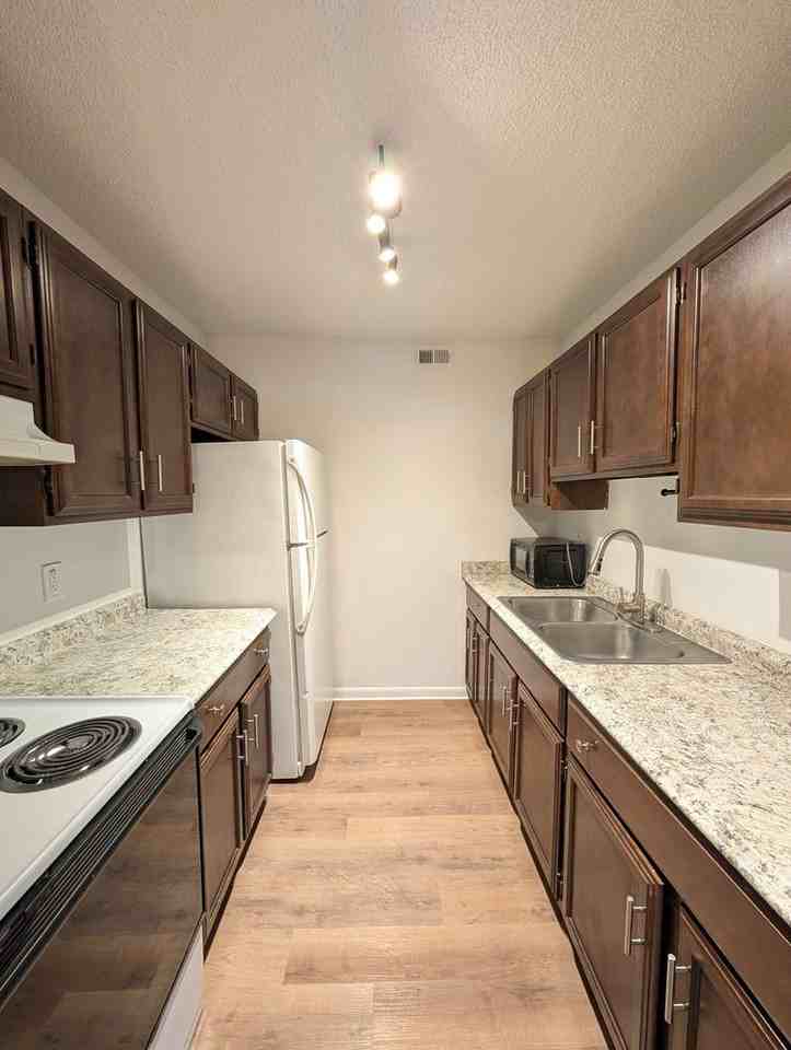 366 Genesis Circle #1 - Photo 3 of 10