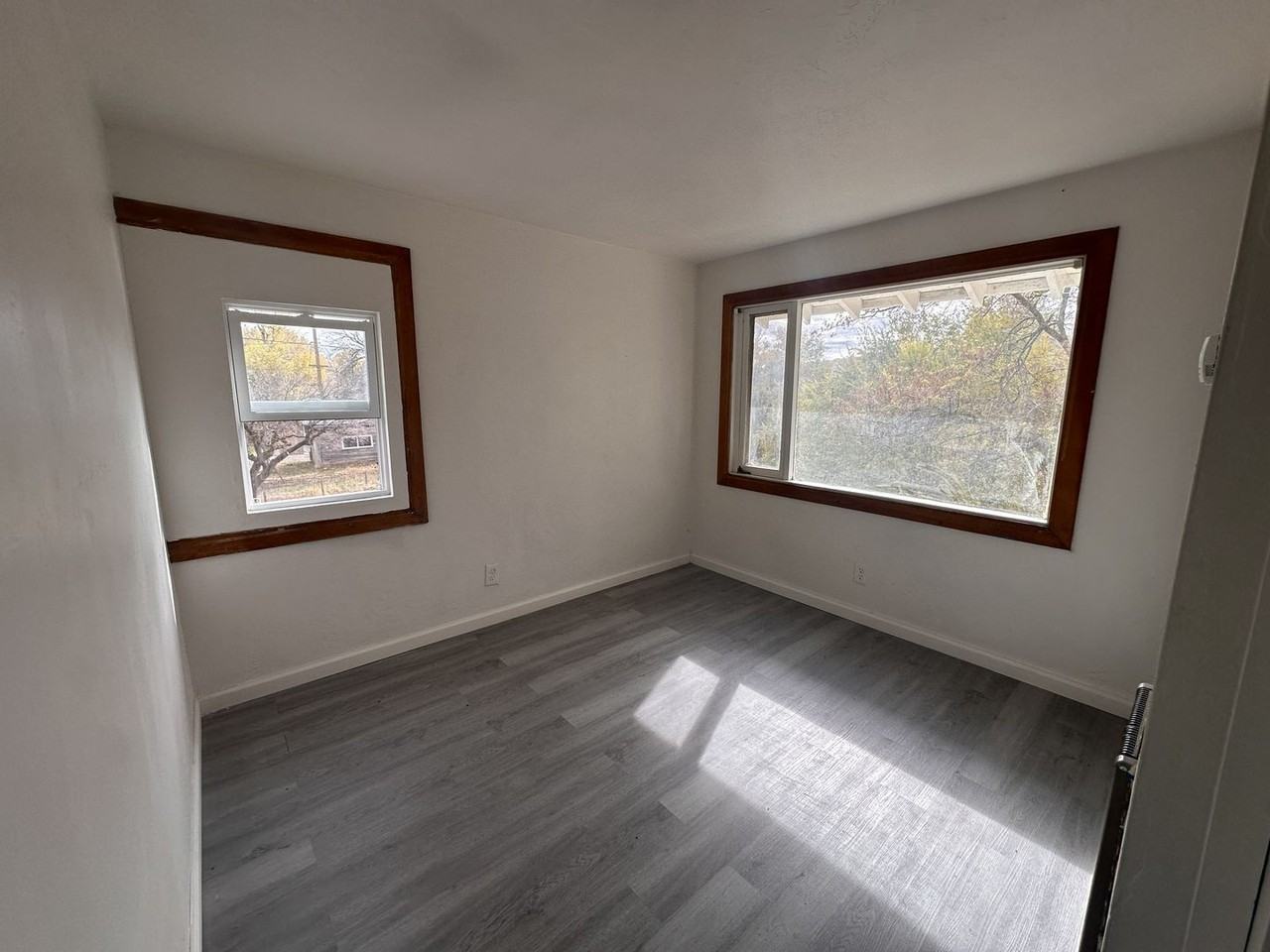 208 South Mcdow Street - Photo 3 of 11