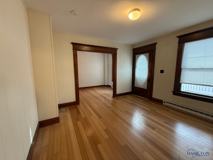 McQueen - Photo 1 of 1