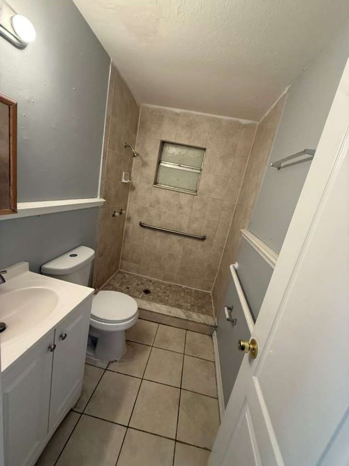 6191 56th Ave N - Photo 4 of 8