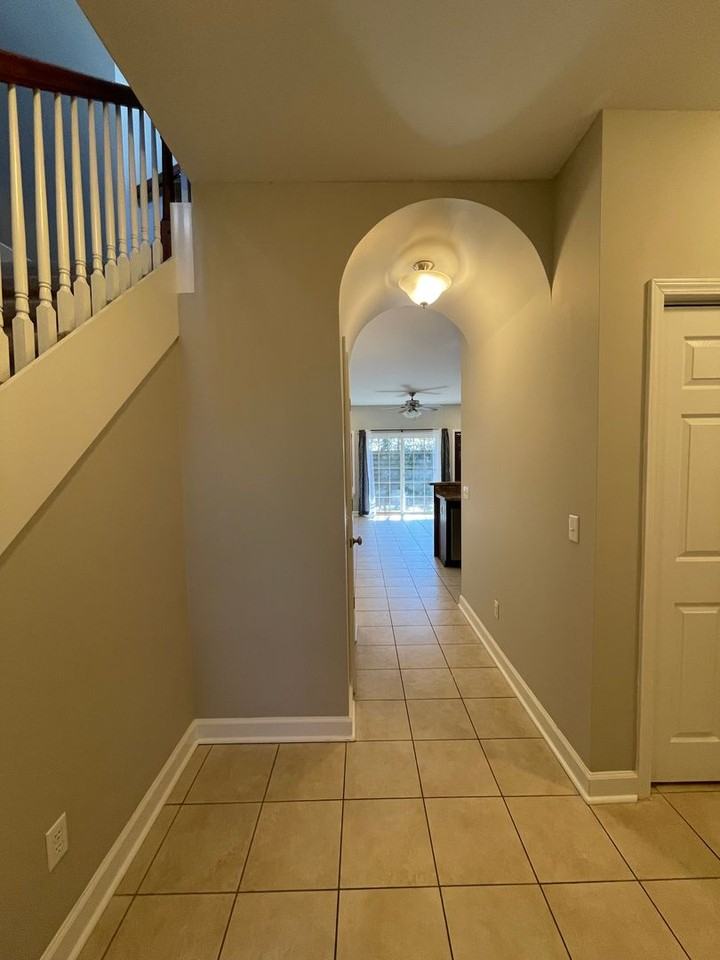 110 Eagle Lndg - Photo 2 of 31