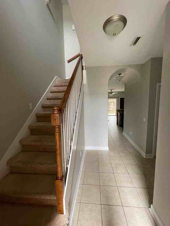 110 Eagle Lndg - Photo 4 of 31