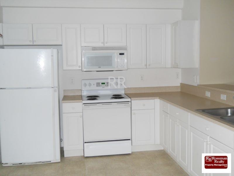 2016 Ne 7th Pl - Photo 2 of 7