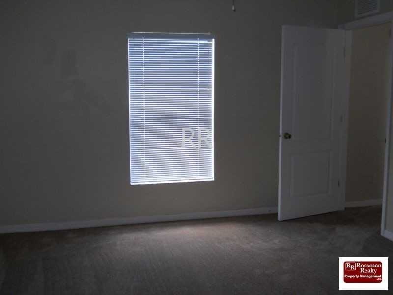 2016 Ne 7th Pl - Photo 3 of 7