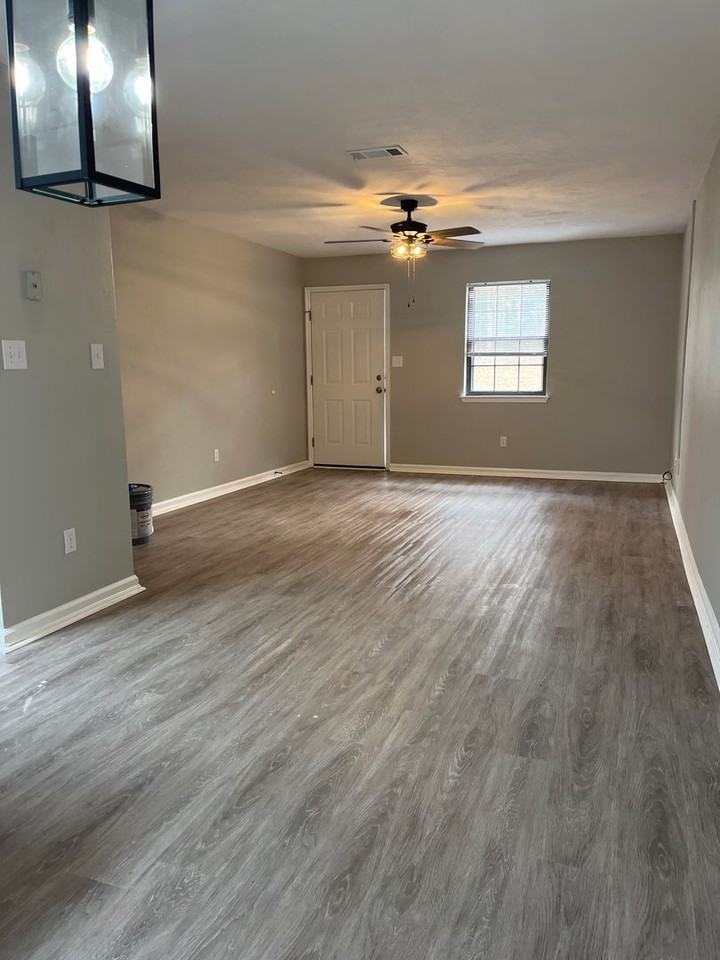 1332 Fuller Rd - Photo 3 of 9