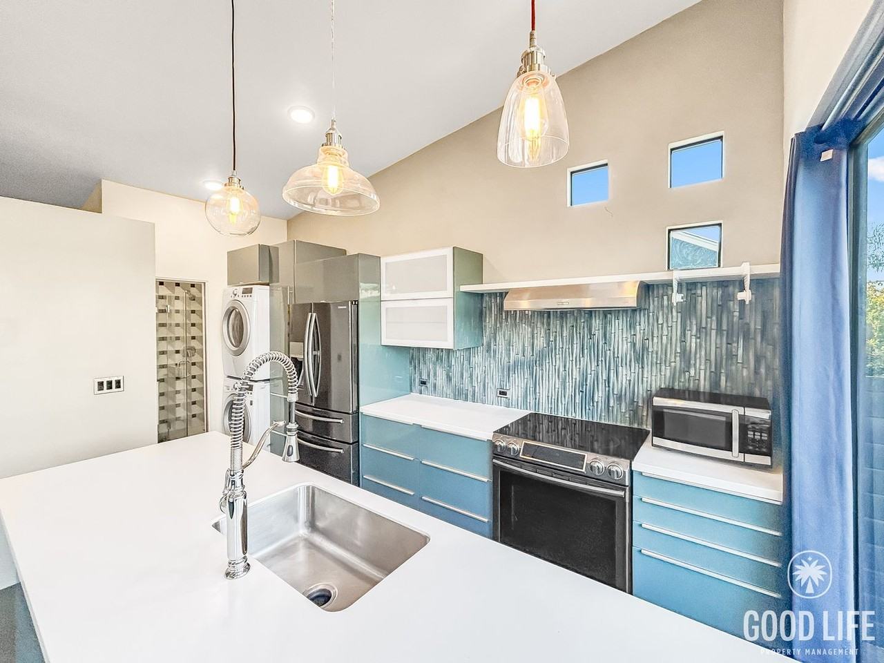 1443 31st Street - Photo 3 of 14