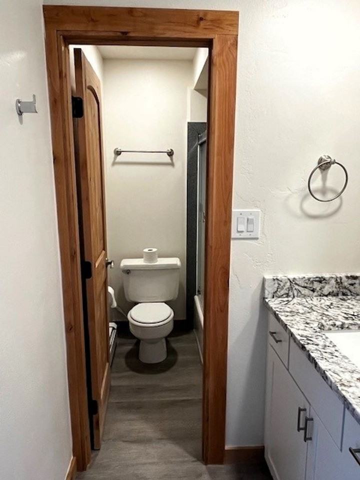 32a Summit Yacht Club 32A Lower - Photo 4 of 10