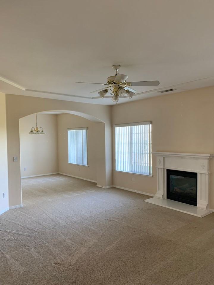 1040 Lords Ct - Photo 5 of 22