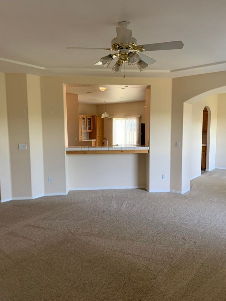 1040 Lords Ct - Photo 6 of 22