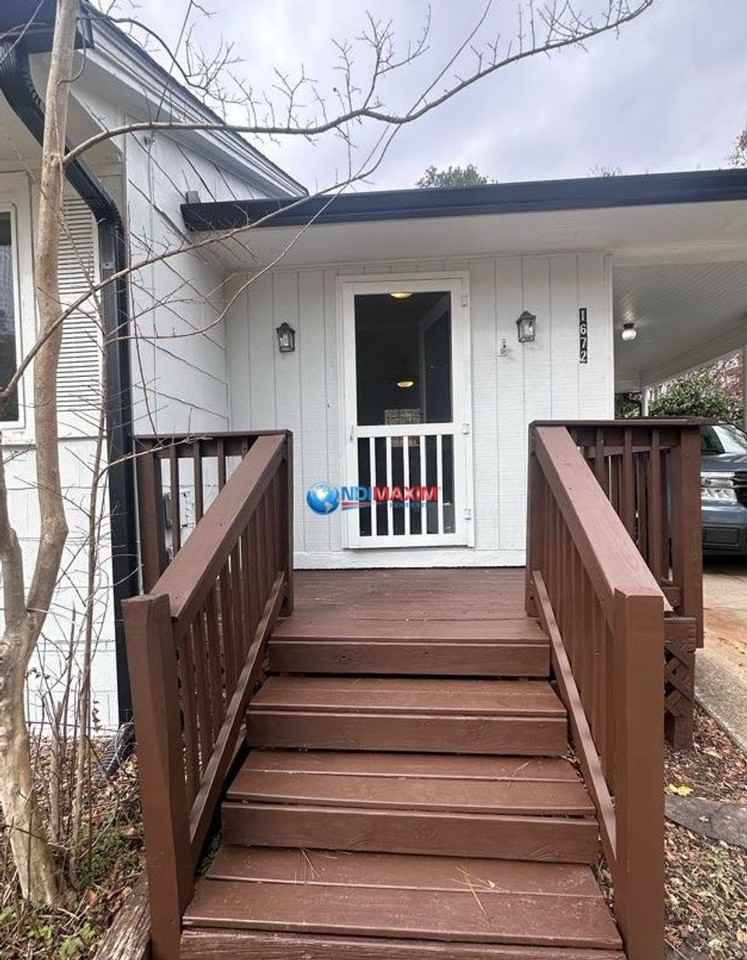 1672 Dresden Dr Ne - Photo 3 of 18