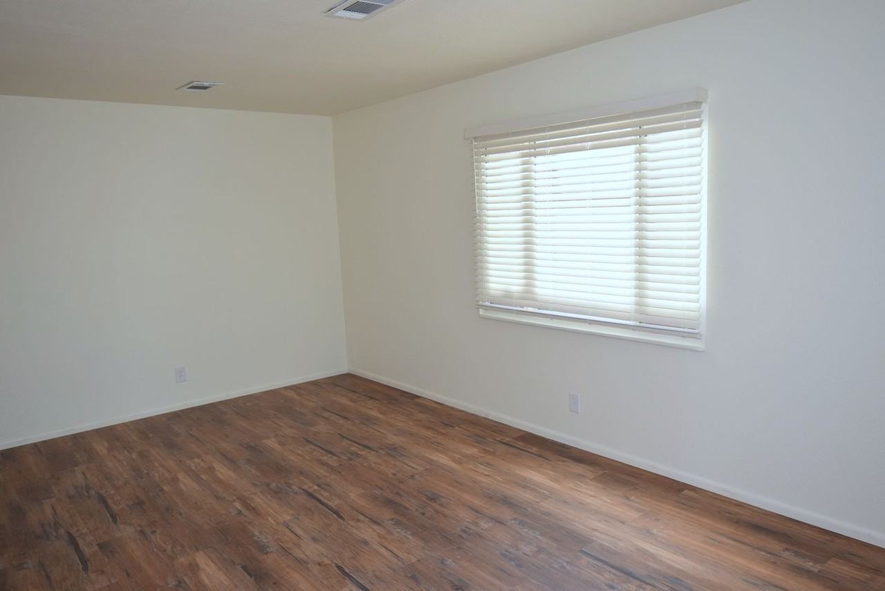 1840 Field Drive Northeast - Photo 2 of 25