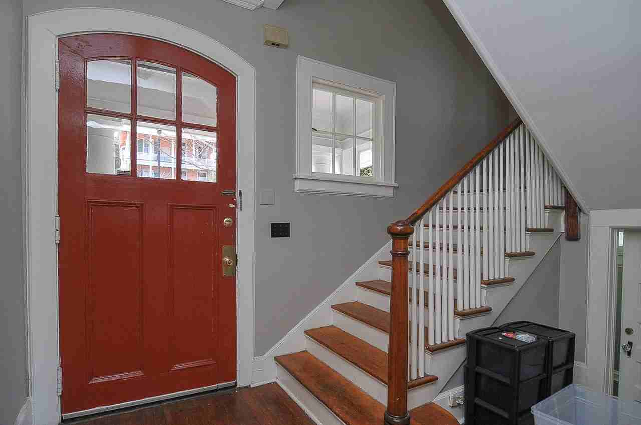 1012 Laurens St - Photo 2 of 26