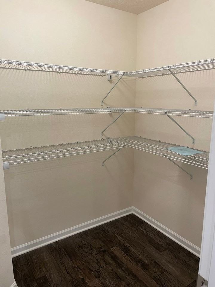 127 Teakwood Drive - Photo 6 of 18