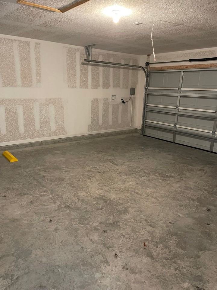 127 Teakwood Drive - Photo 7 of 18