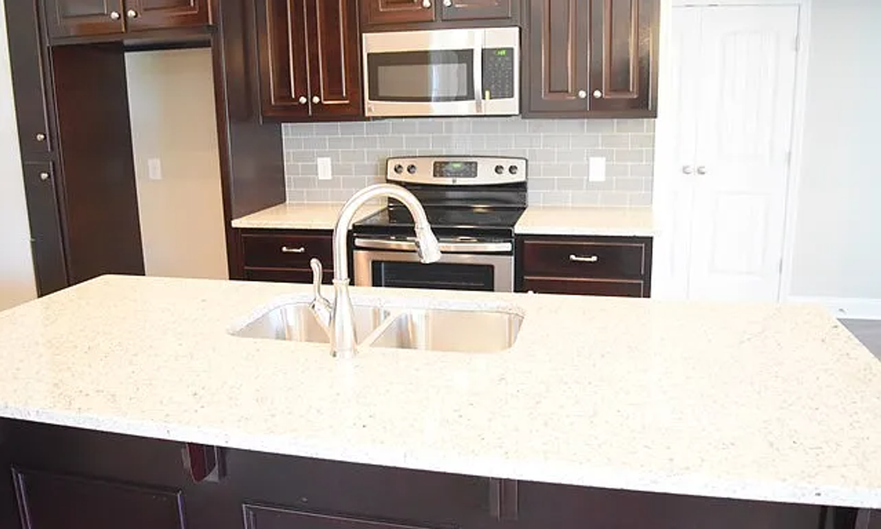 10 10 Ivy Cross - Photo 3 of 19