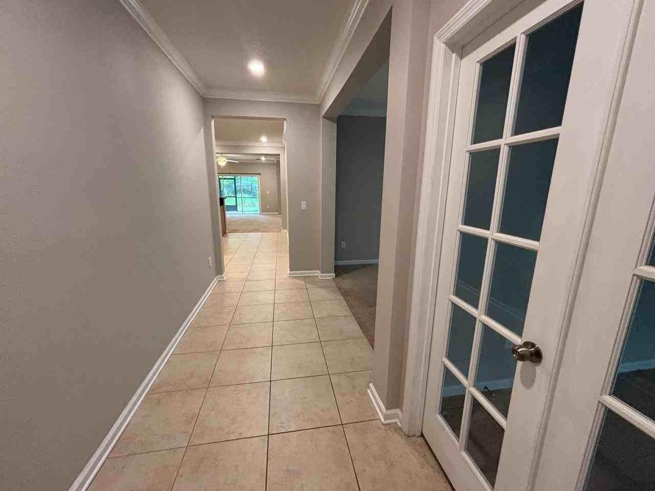 99 Athens Dr - Photo 4 of 19