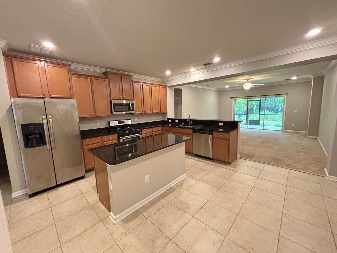 99 Athens Dr - Photo 7 of 19