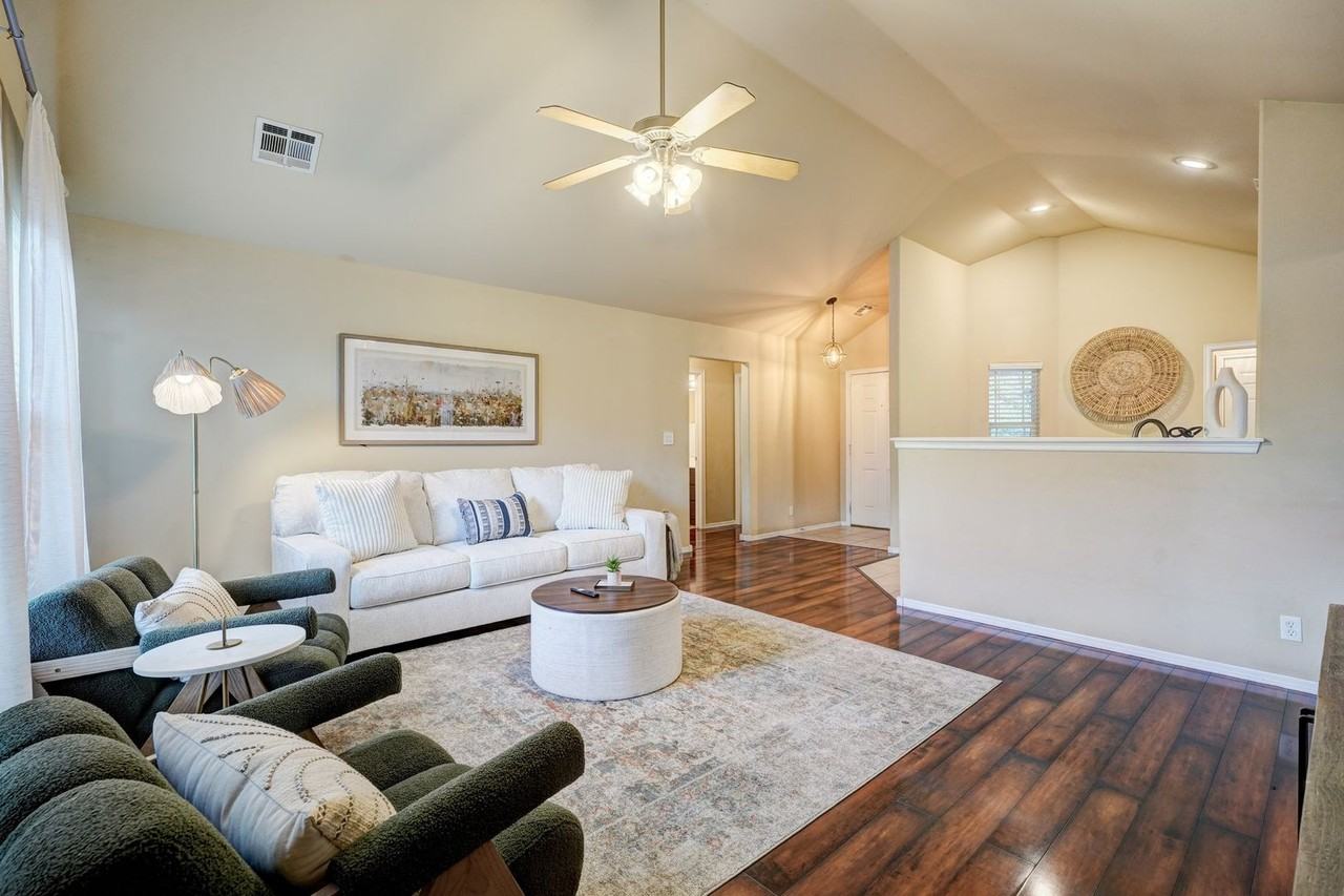 10601 North 146th East Avenue - Photo 2 of 32