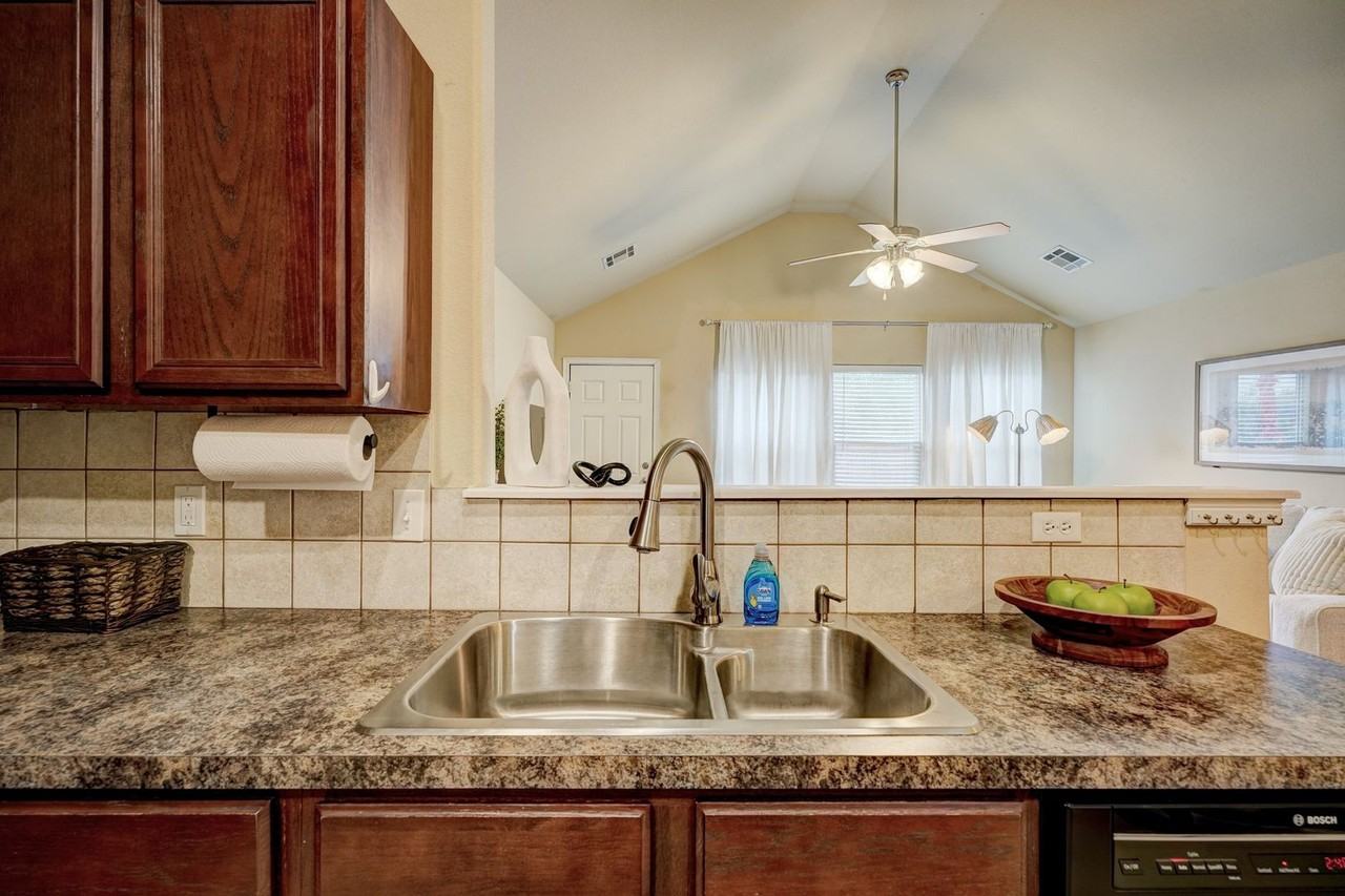 10601 North 146th East Avenue - Photo 7 of 32