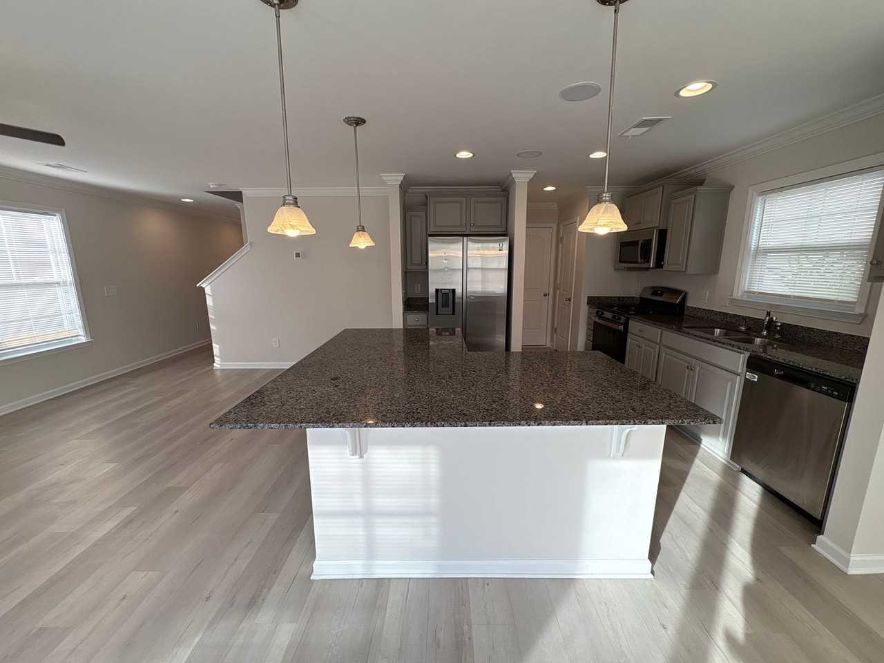 815 Delta Ln - Photo 3 of 18