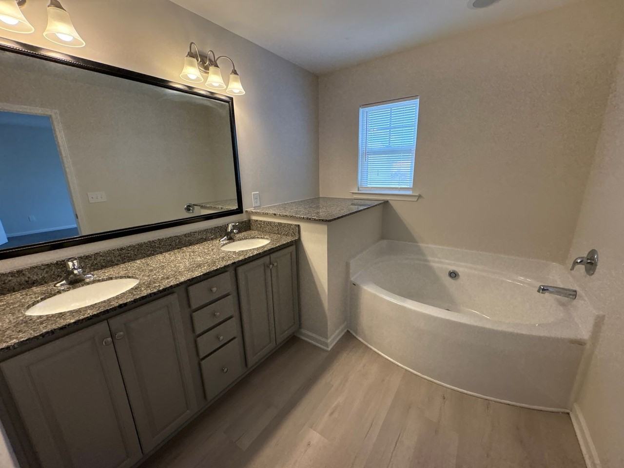 815 Delta Ln - Photo 7 of 18