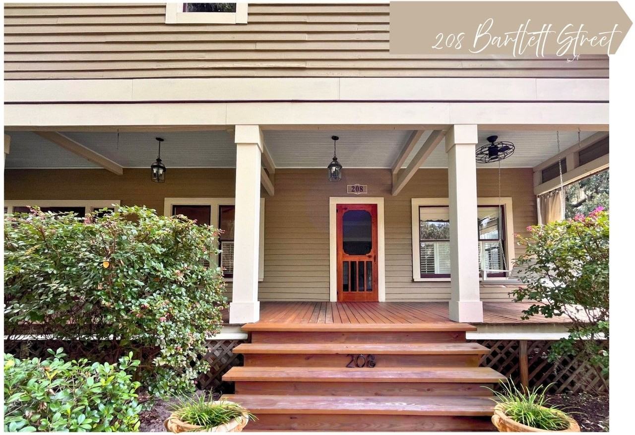 208 Bartlett St - Photo 2 of 50