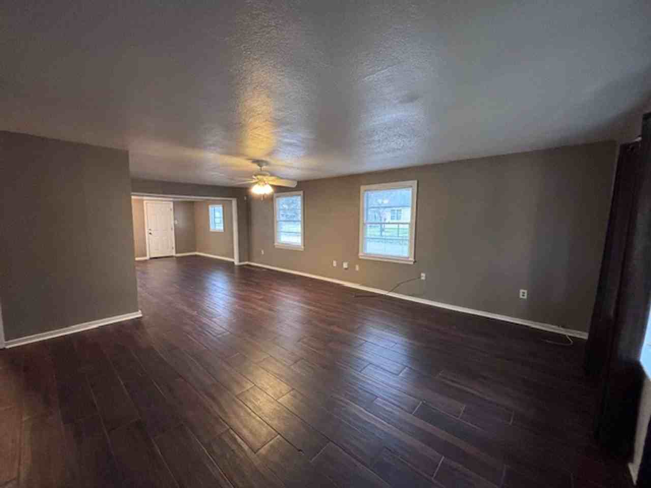 3906 South Barrow Drive - Photo 2 of 22