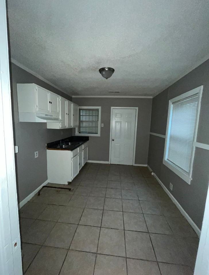 1507 Wilson Street - Photo 7 of 9