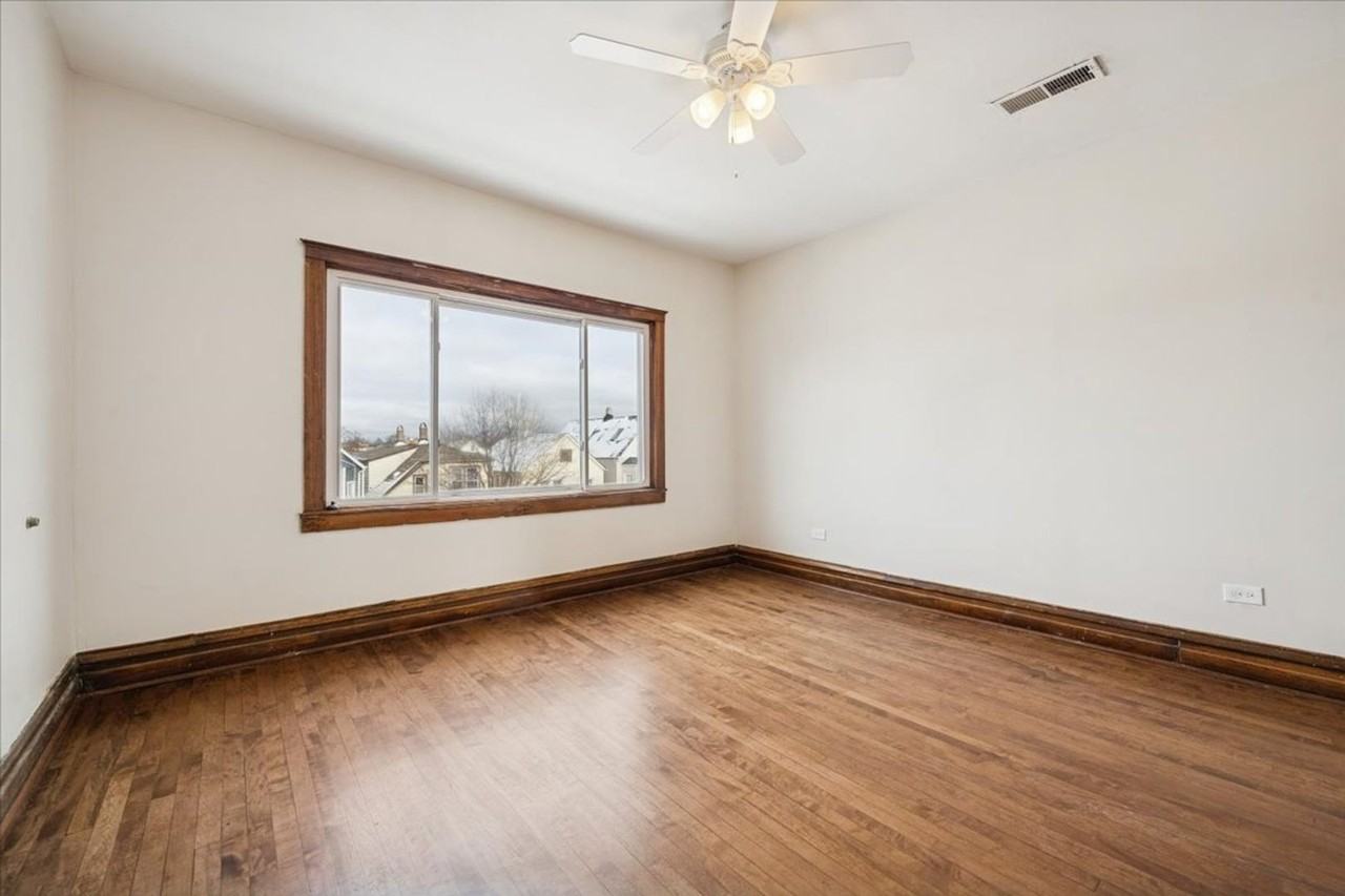 3419 West Mclean Avenue - Photo 3 of 13