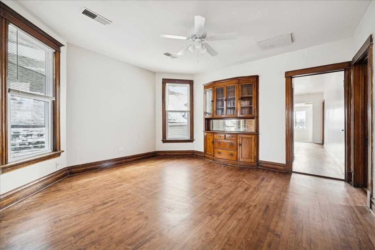 3419 West Mclean Avenue - Photo 4 of 13