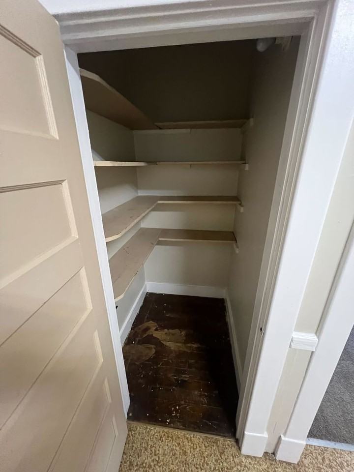 28 Columbia St - Photo 3 of 9