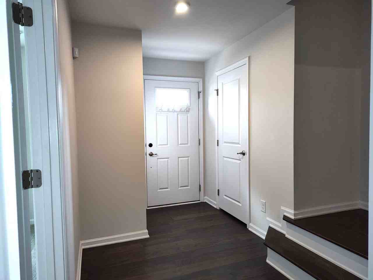 1538 Kee Ct - Photo 2 of 30