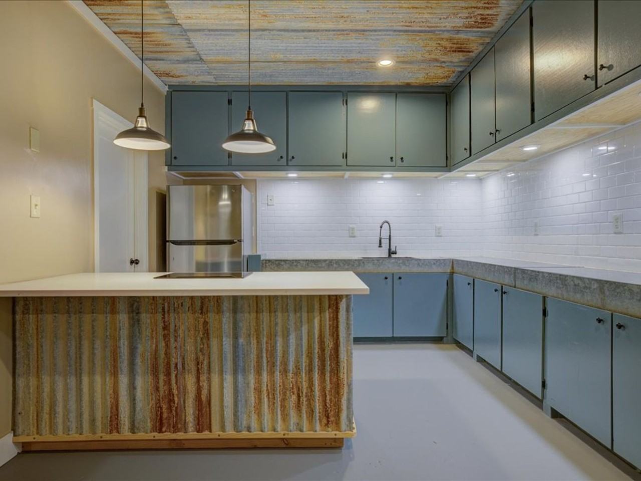 3225 S Ames Pl #B - Photo 5 of 21