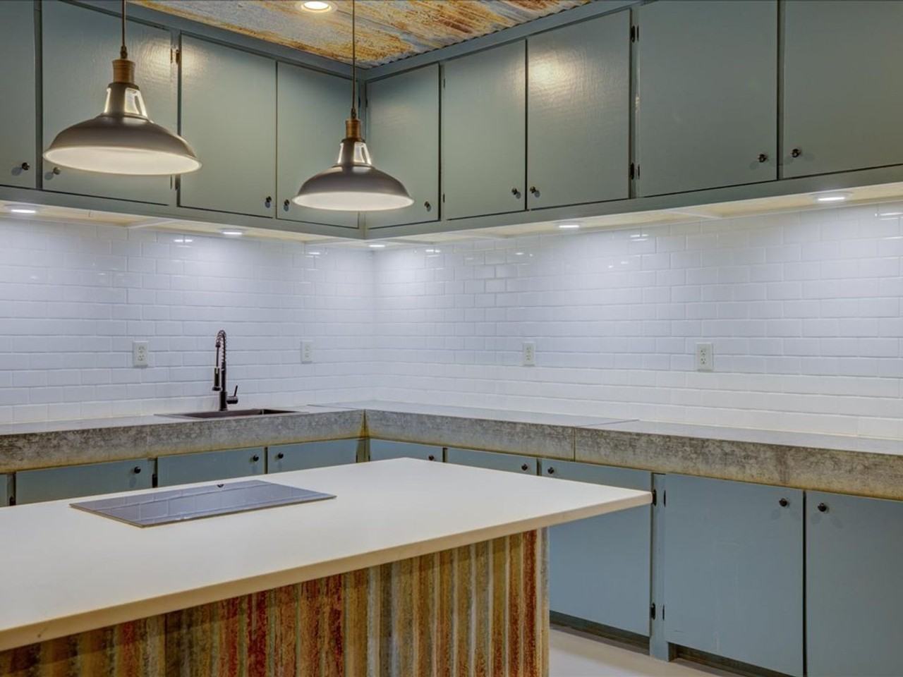 3225 S Ames Pl #B - Photo 7 of 21