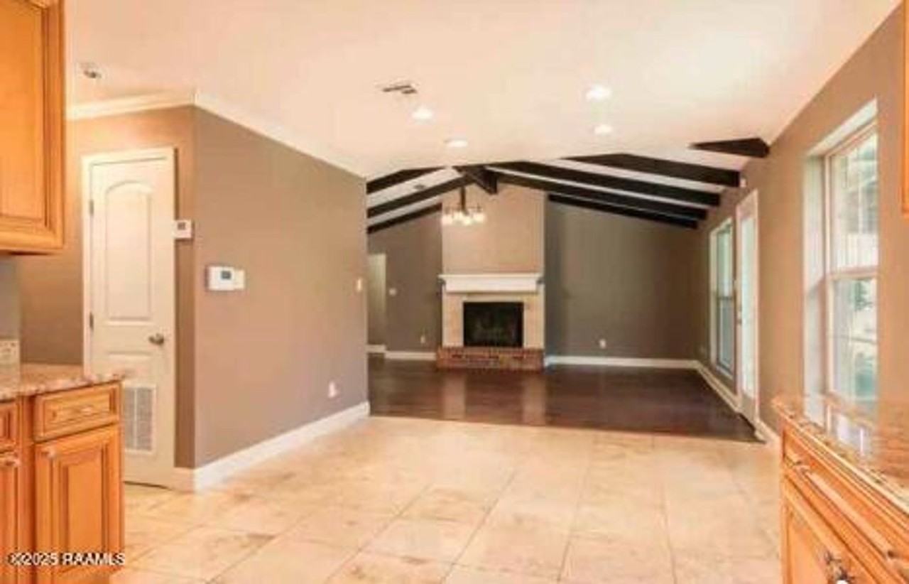 403 Yvette Marie Drive - Photo 3 of 5