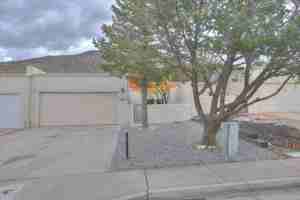 featured image of 2916 Candelita Court Northeast