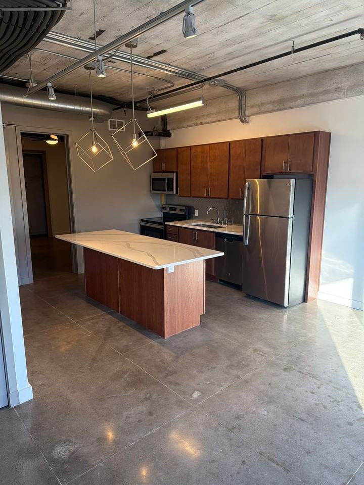 Clemens Building - Photo 7 of 29