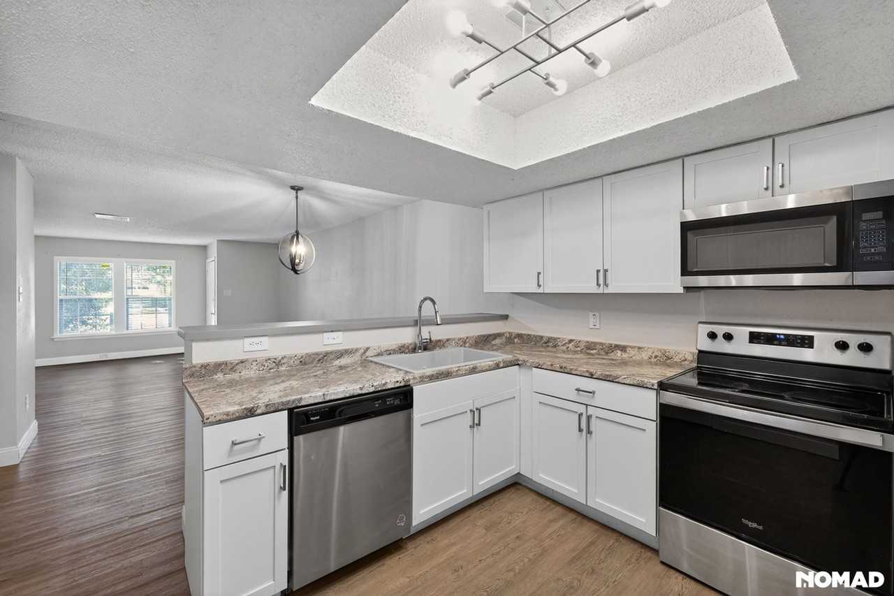 7203 Timbercreek Dr - Photo 4 of 15