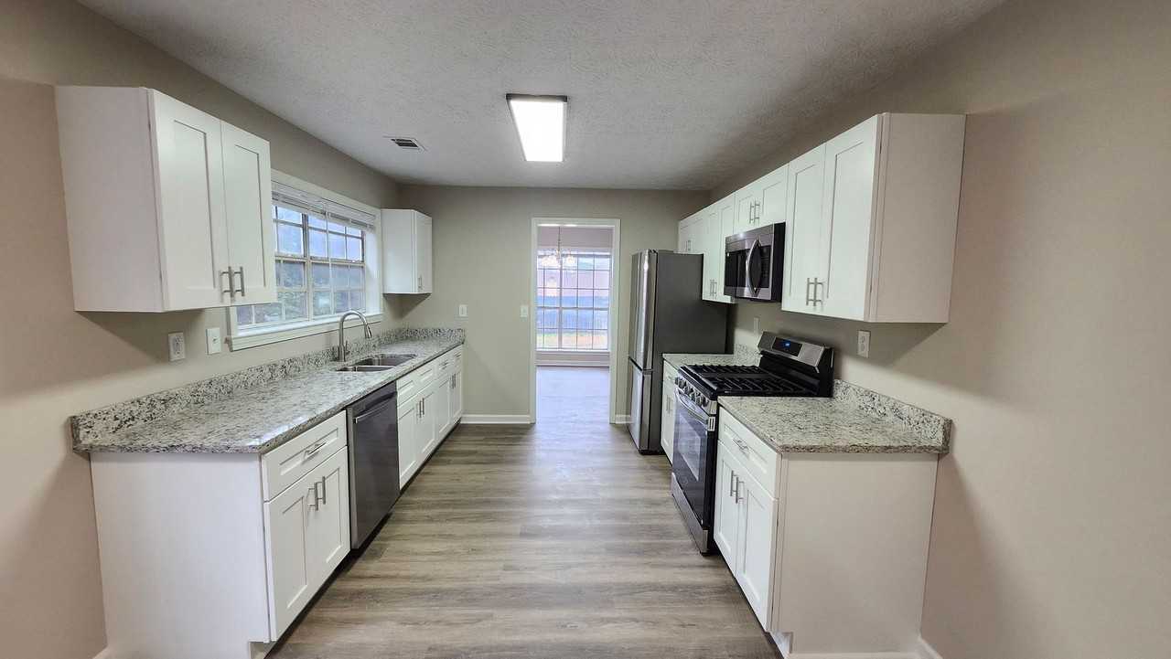 3390 Autumn Cherry Court - Photo 2 of 16