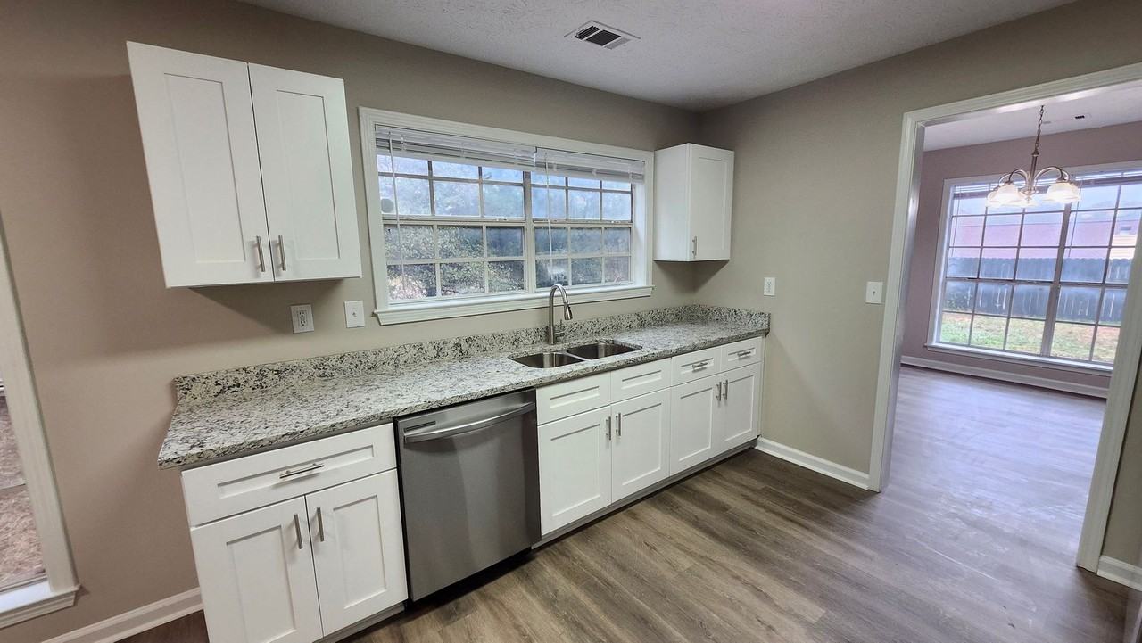 3390 Autumn Cherry Court - Photo 3 of 16