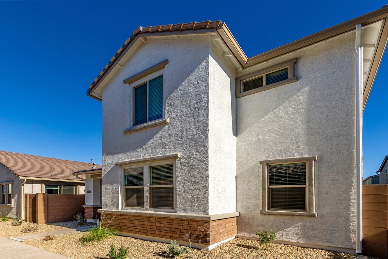 14633 W Sand Hills Rd - Photo 2 of 48