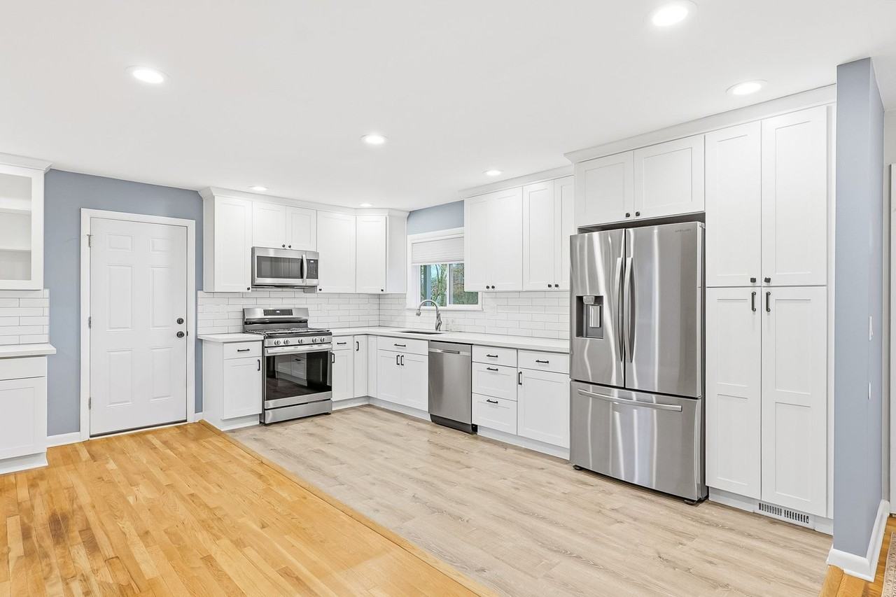 2600 Southwest 121st Place - Photo 7 of 21