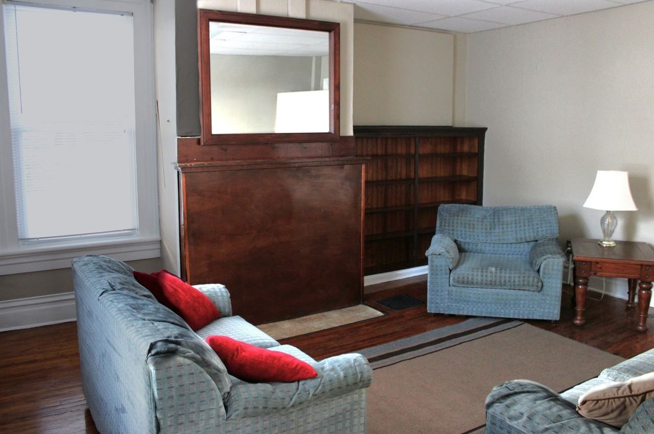 975 Church Street - Photo 7 of 26